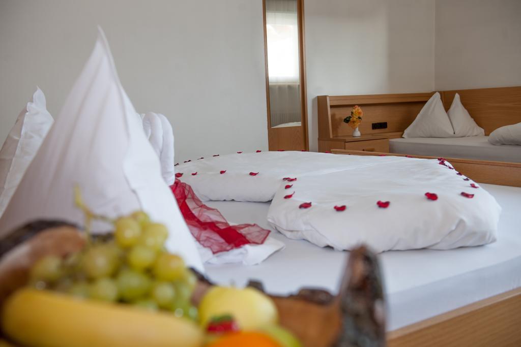 Hotel Zum Hasen Terento Phòng bức ảnh